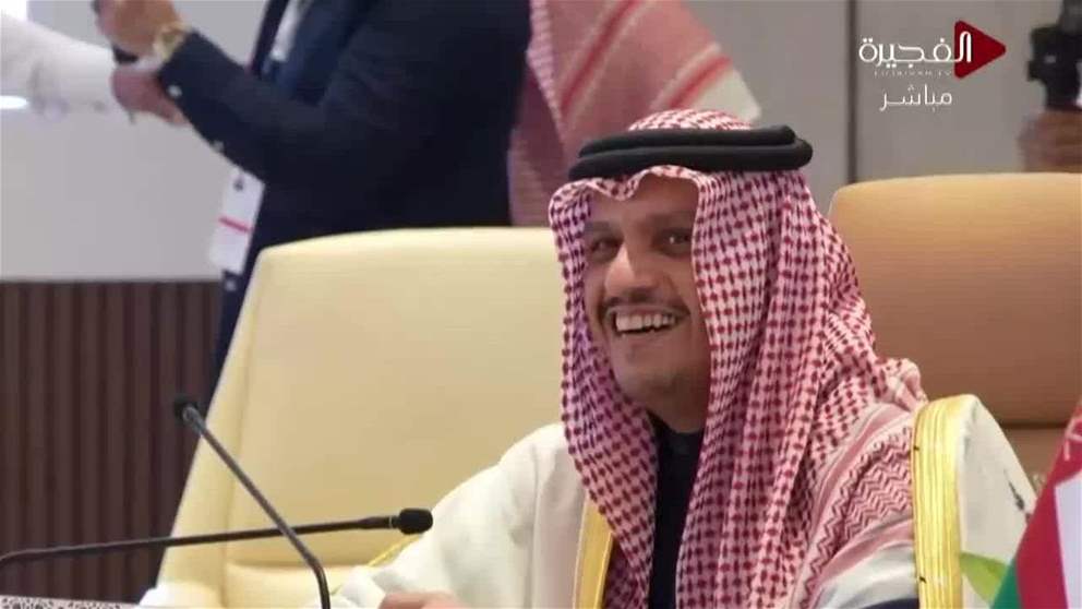 عبدالله بن زايد يشارك في اجتماعات الرياض الوزارية حول سوريا